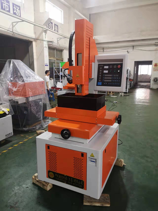 DZ703直线导轨穿孔机1